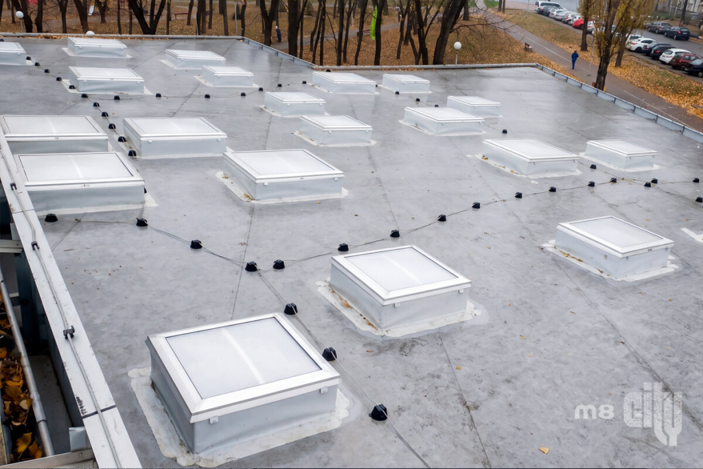 Зенитные фонари для офисных зданий