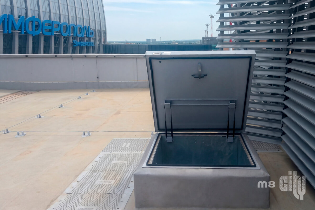 Выход на кровлю автосервиса